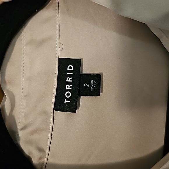 Torrid Satin Button Up Long Sleeve Shirt - Picture 5 of 6